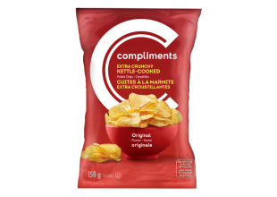 A red packet of Compliments Extra Crunchy Kettle-Cooked Potato Chips, featuring a red bowl of chips on the front.